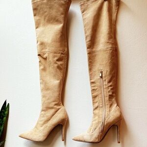 NEW Genuine Suede Boots size 4.5 -5 US / Size 35 EU